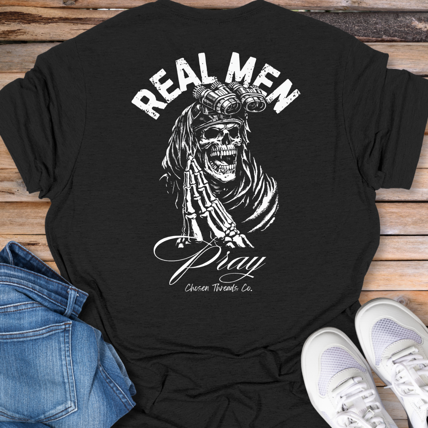 Real Men Pray T-Shirt